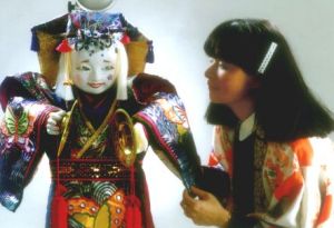 夢童由里子/プロフィール