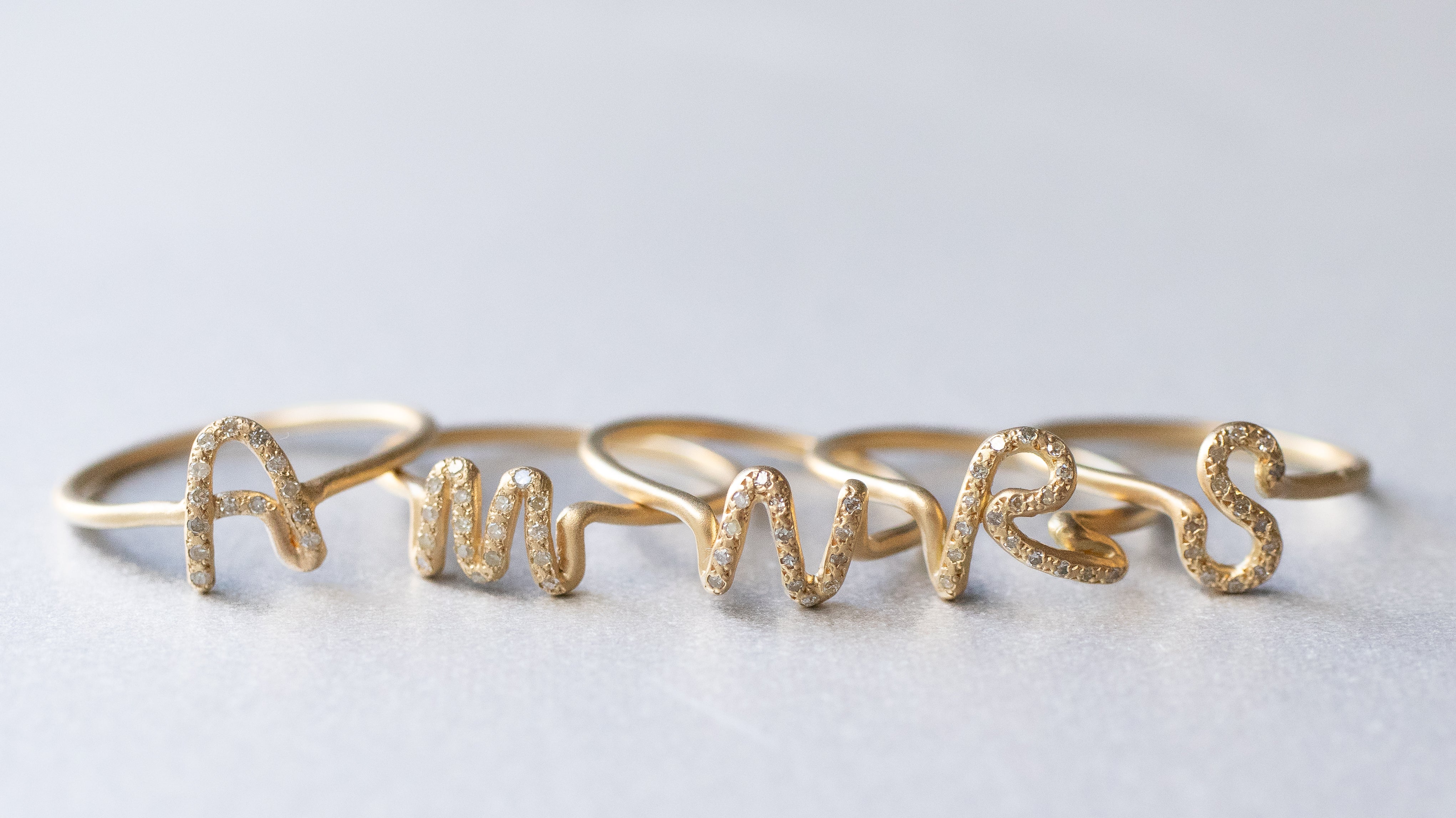 Initial – MONAKA jewellery