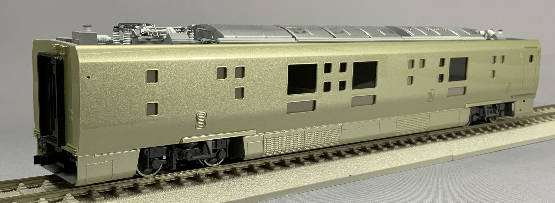 プレミアムエンドウシリーズ JR東日本E001形TRAIN SUITE 四季島 - 鉄道