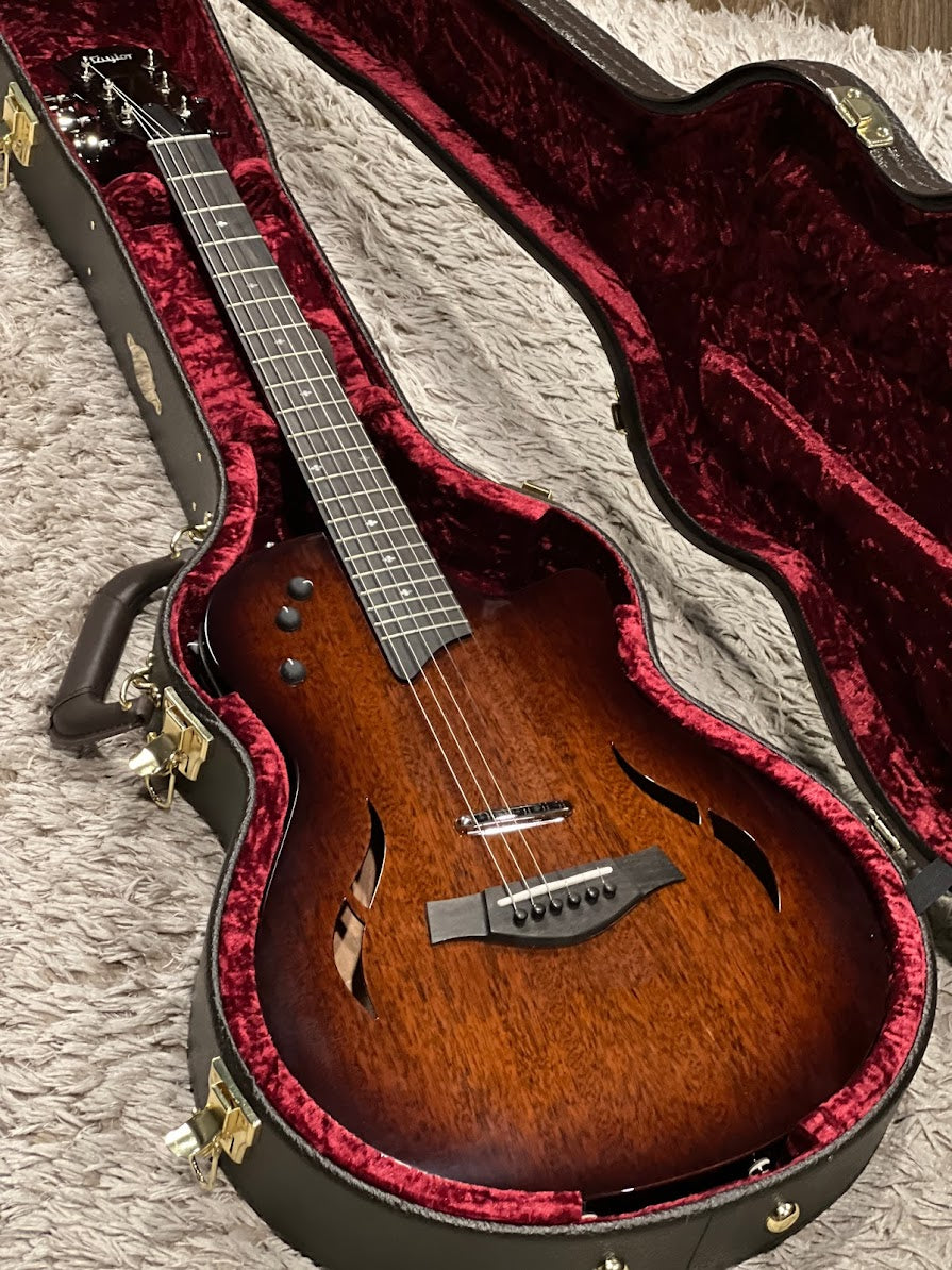 Taylor T5z Classic Deluxe with Case in Mahogany – nafiriguitar.com