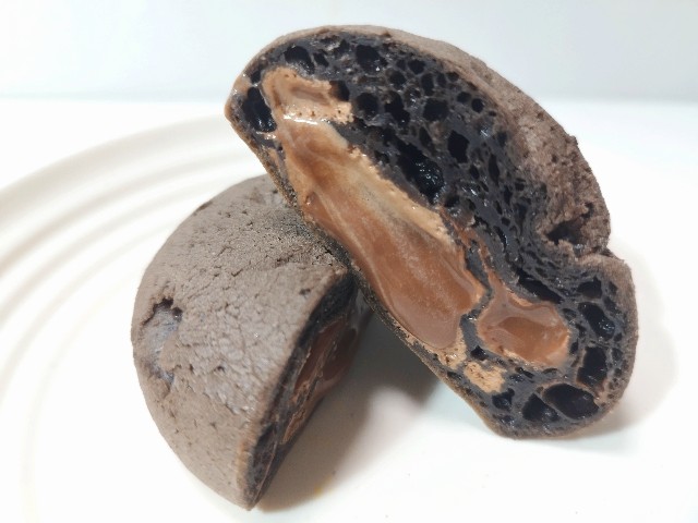 もちぷよ(生チョコ)【ローソン】もちもち食感が美味しいデザートです