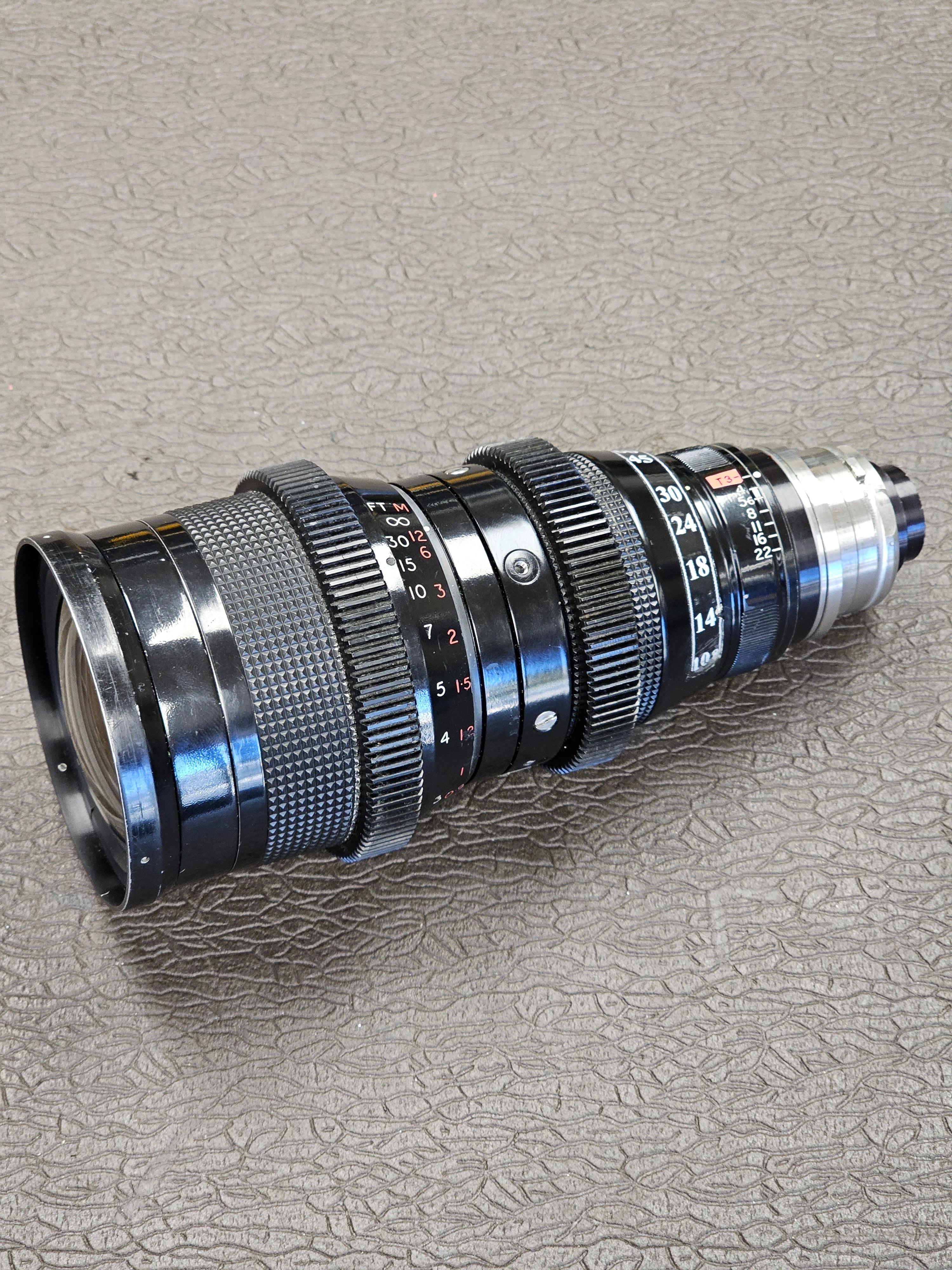 Taylor-Hobson Cooke VaroKinetal 10.8-60mm T3 ( Super 16mm ) Zoom