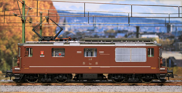 ROCOの機関車 Re4/4 185入線しました: ホビーばんざい