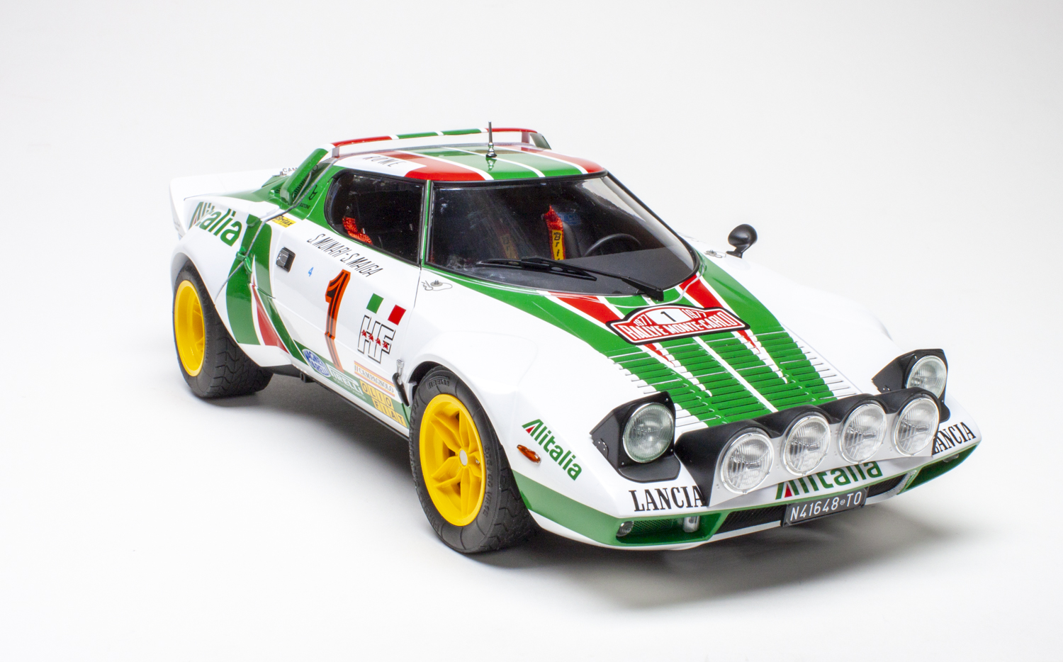 Italeri 1/12 scale Lancia Stratos HF Gr.4 Monte Carlo 1977 plastic