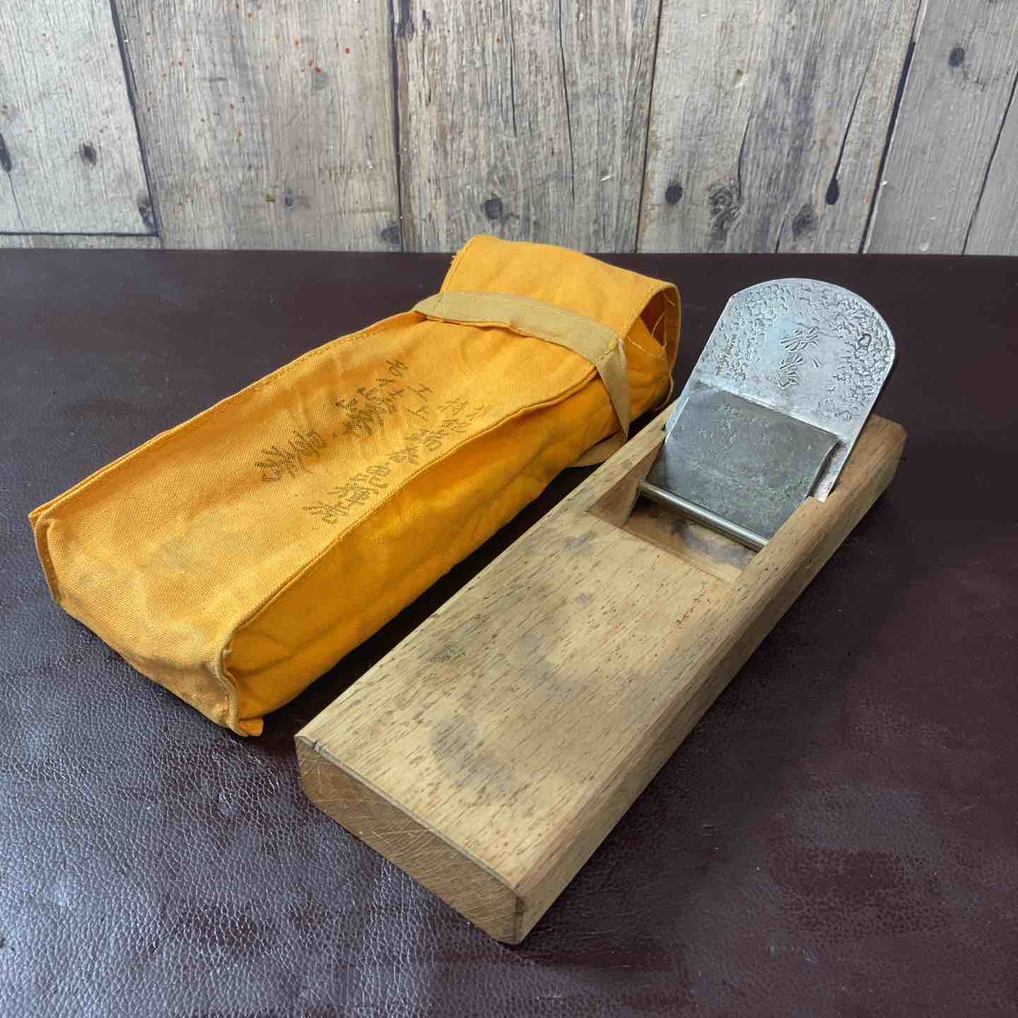 中古品】鉋(かんな) 千代鶴 運龍斎 鉄拳 袋代替品 大工道具 骨董品 他