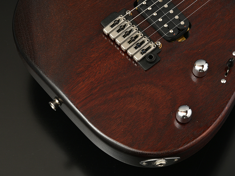 GRACE-FT/M BLK/OIL (Bacchus)
