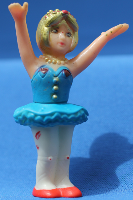 ロビンちゃん – 昭和玩具研究+発表