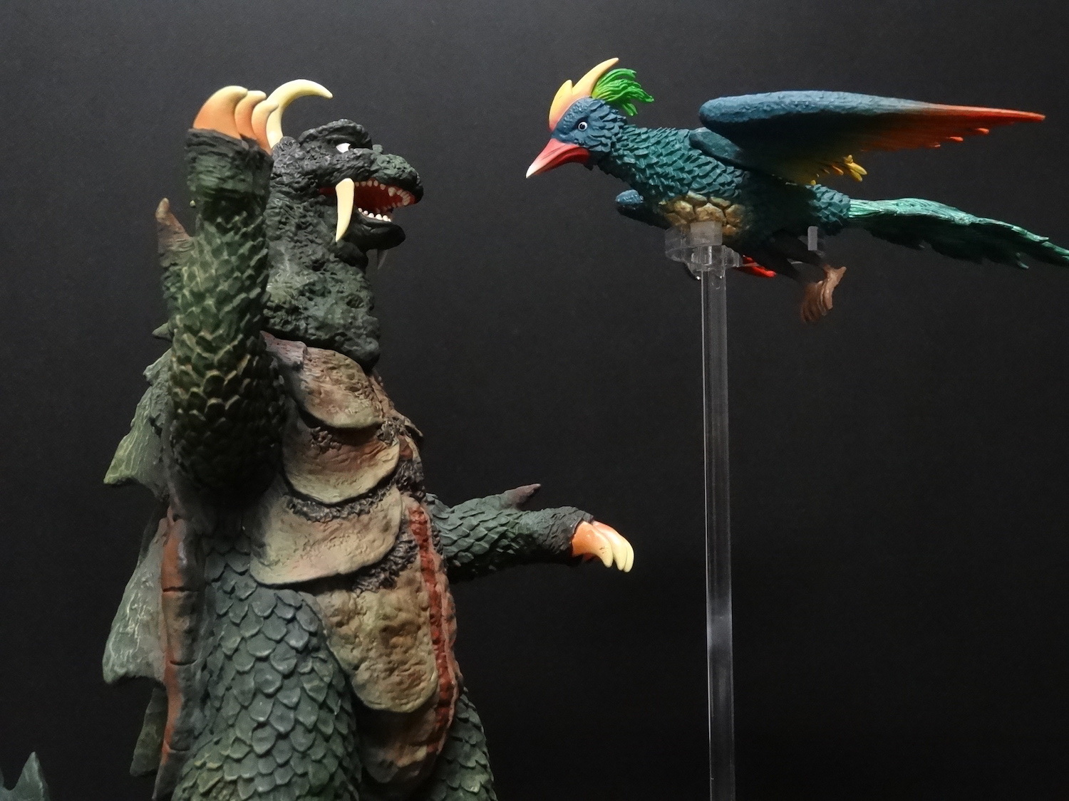 ゴメス vs リトラ（エクスプラス製）20cmサイズフィギュア - 空想探究工房