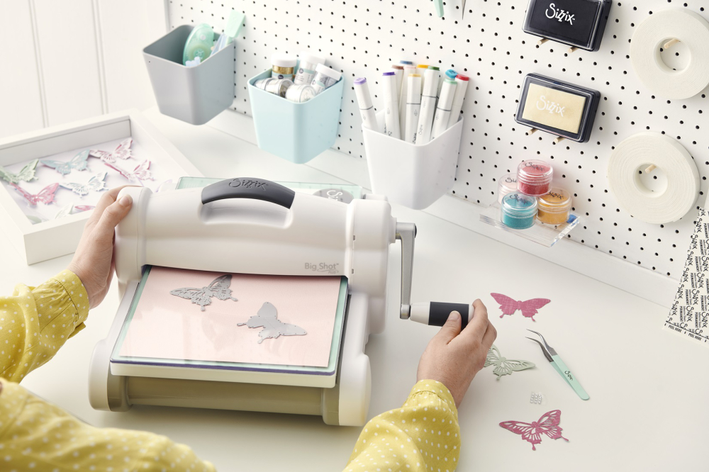 イギリス発 ダイカットマシン「Sizzix」日本上陸！ 手軽に創作を