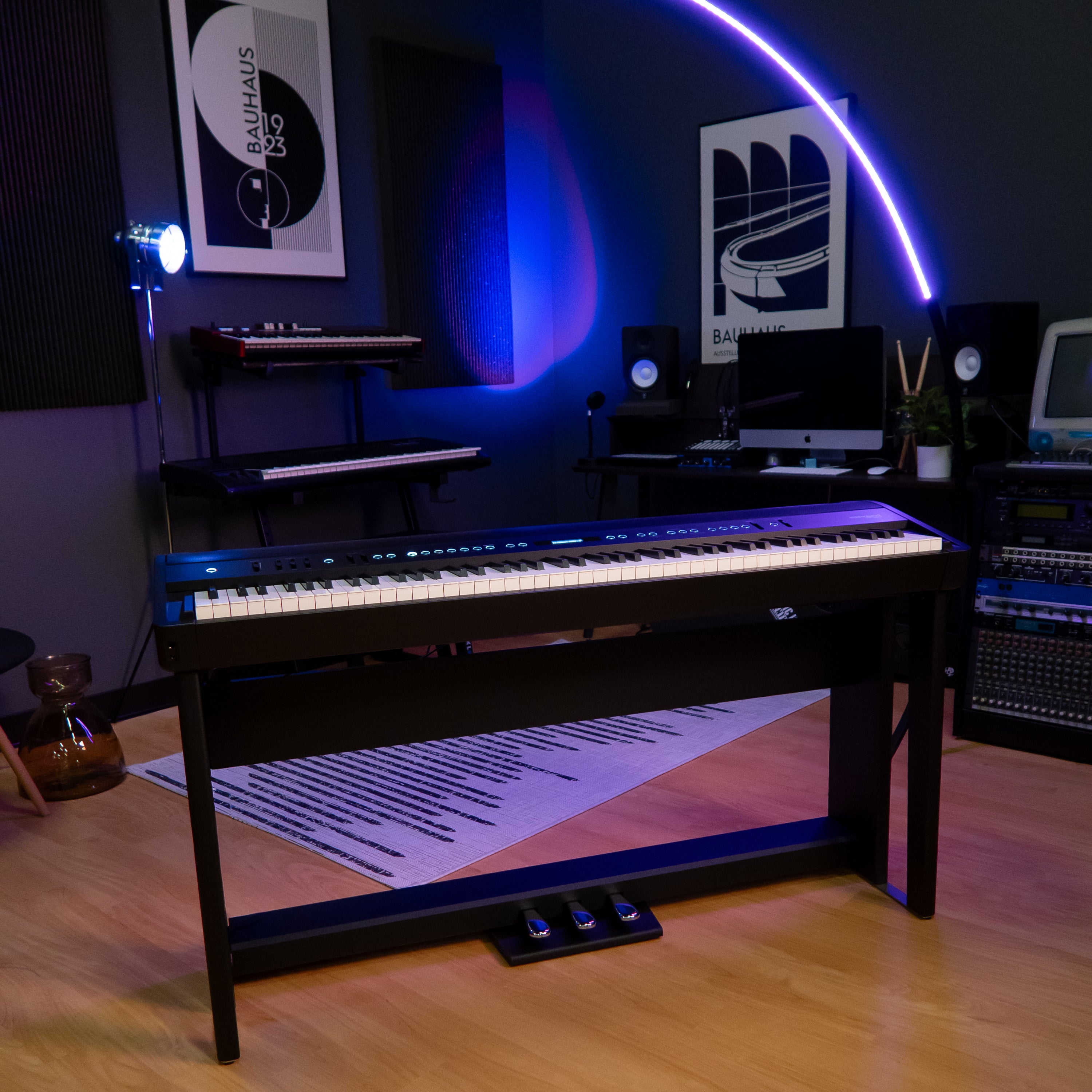 Roland FP-90X Digital Piano - Black HOME ESSENTIALS BUNDLE – Kraft