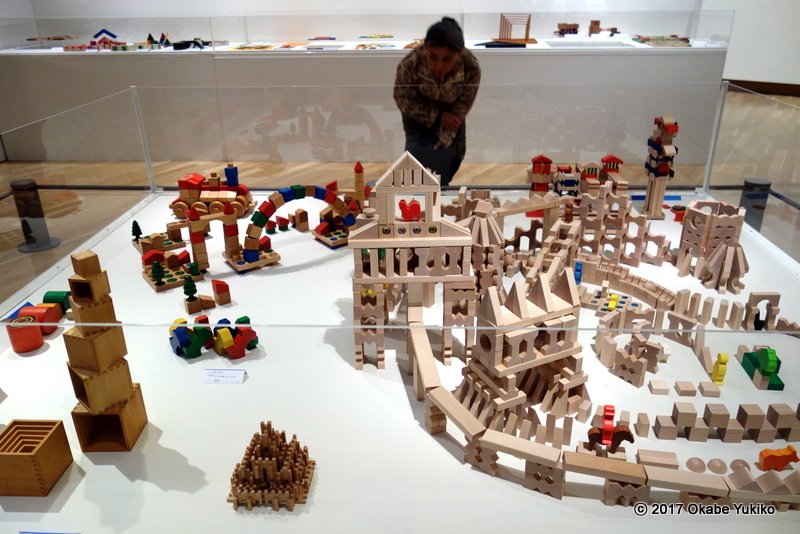 アトリエ・ニキティキのコレクション・ヨーロッパの木の玩具展