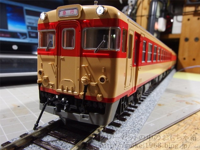 98e74872-s.jpg