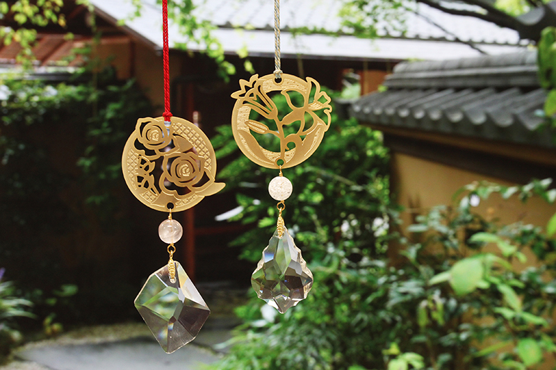幸せ招きの花柄くみひもサンキャッチャー | インテリア・収納・寝具