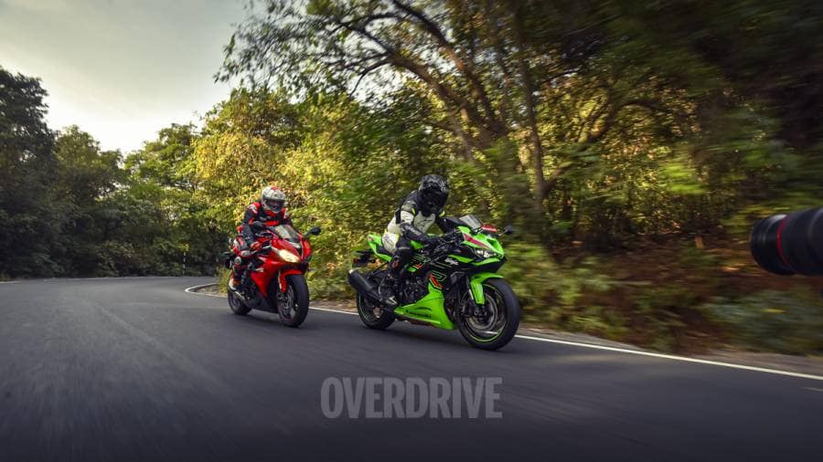 2014 Triumph Daytona 675 vs 2024 Kawasaki ZX6R - A Decade of
