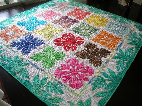 ハワイアンサンプラーズキルト | Hawaiian Quilt Garden