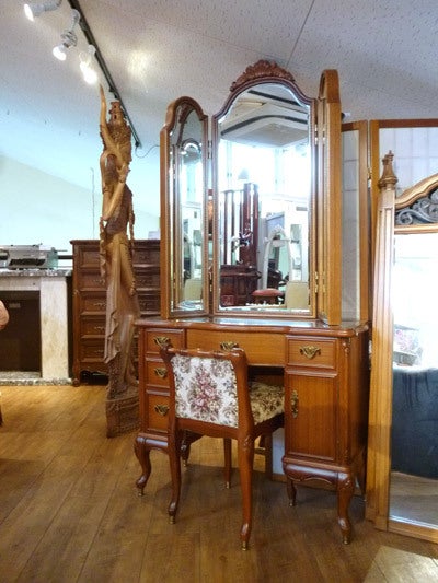 France Mirror/フランスミラー ドレッサー 皇室家御用達のメジャー
