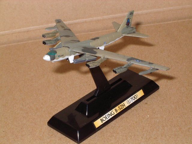 タカラ 1／700 世界の翼 シリーズ01