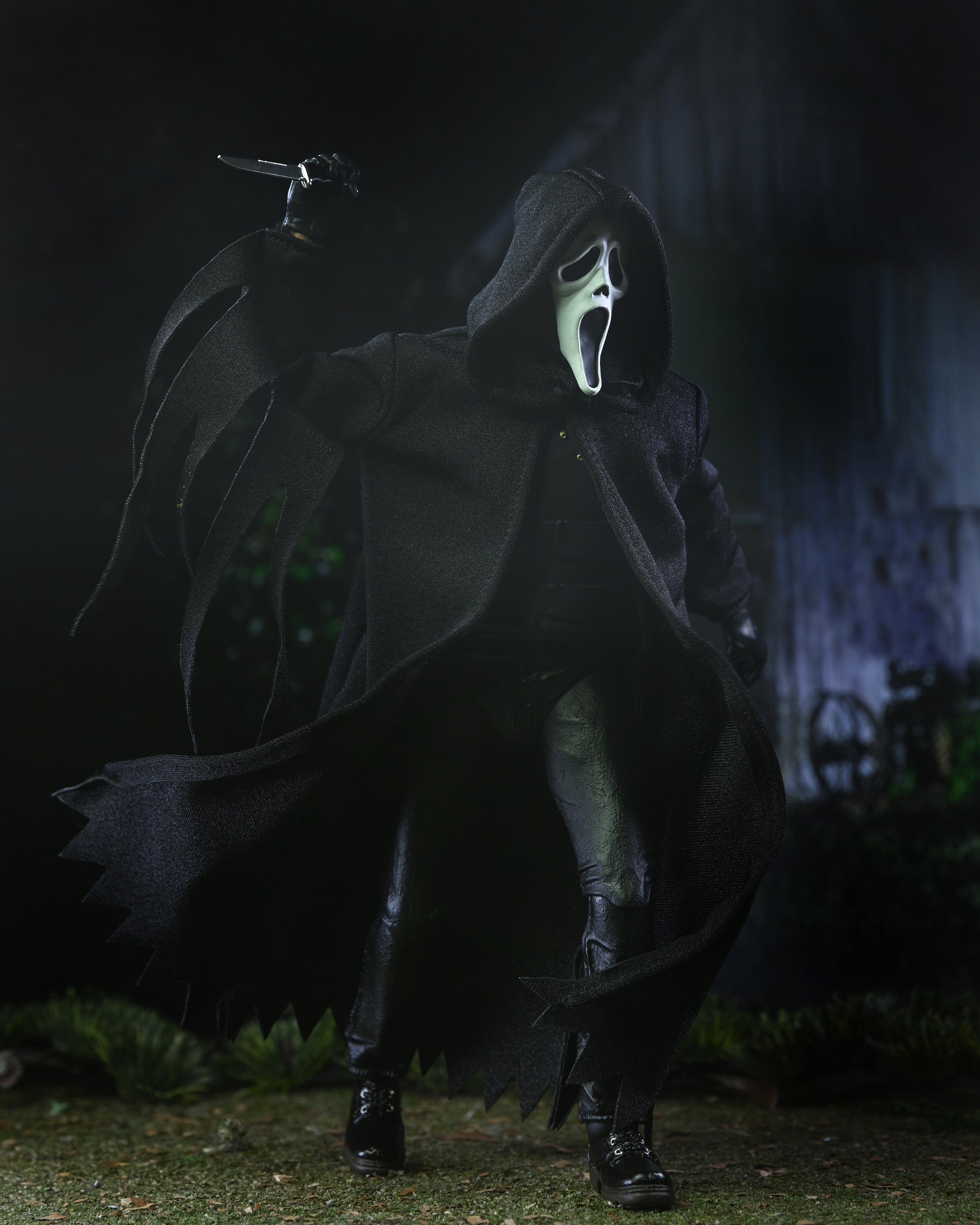 Ghost Face - Ultimate Ghost Face Inferno 7” Scale Action Figure – NECA