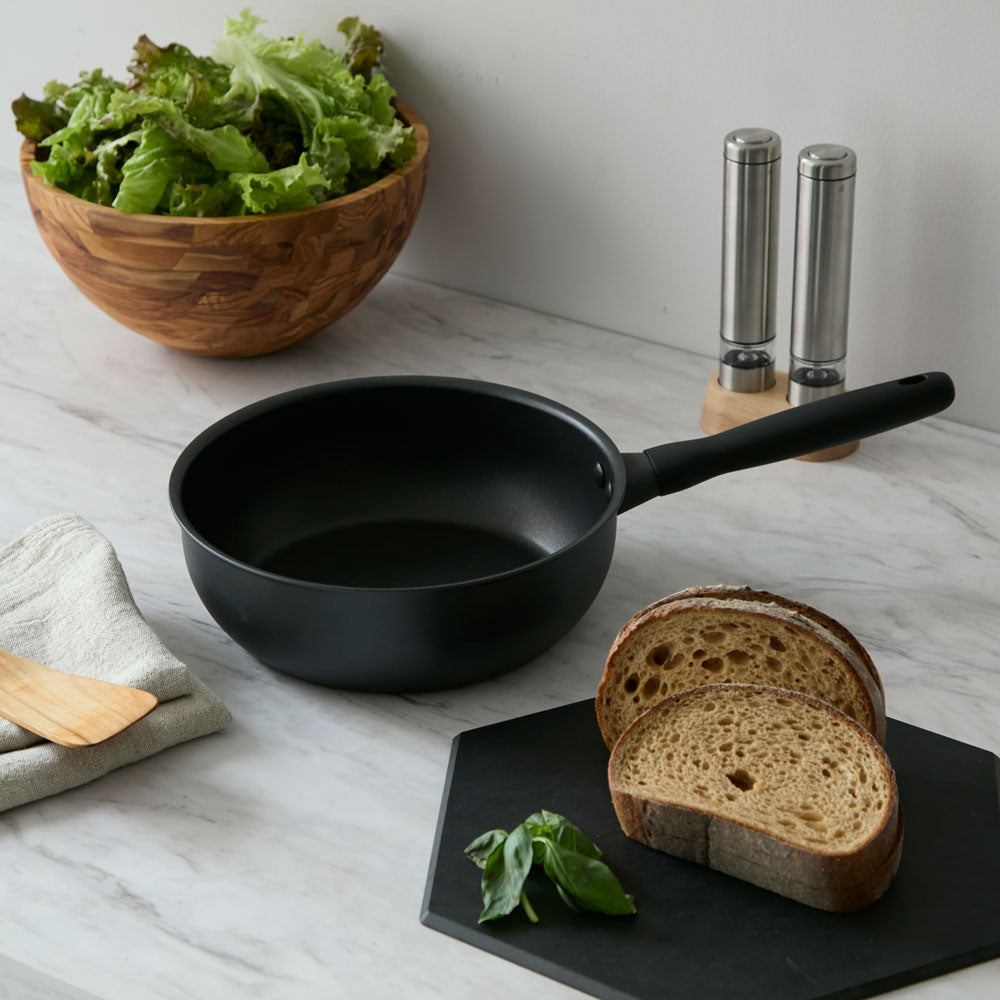 MEYER（マイヤー）ミッドナイト シェフズパン |キッチン用品通販サイト