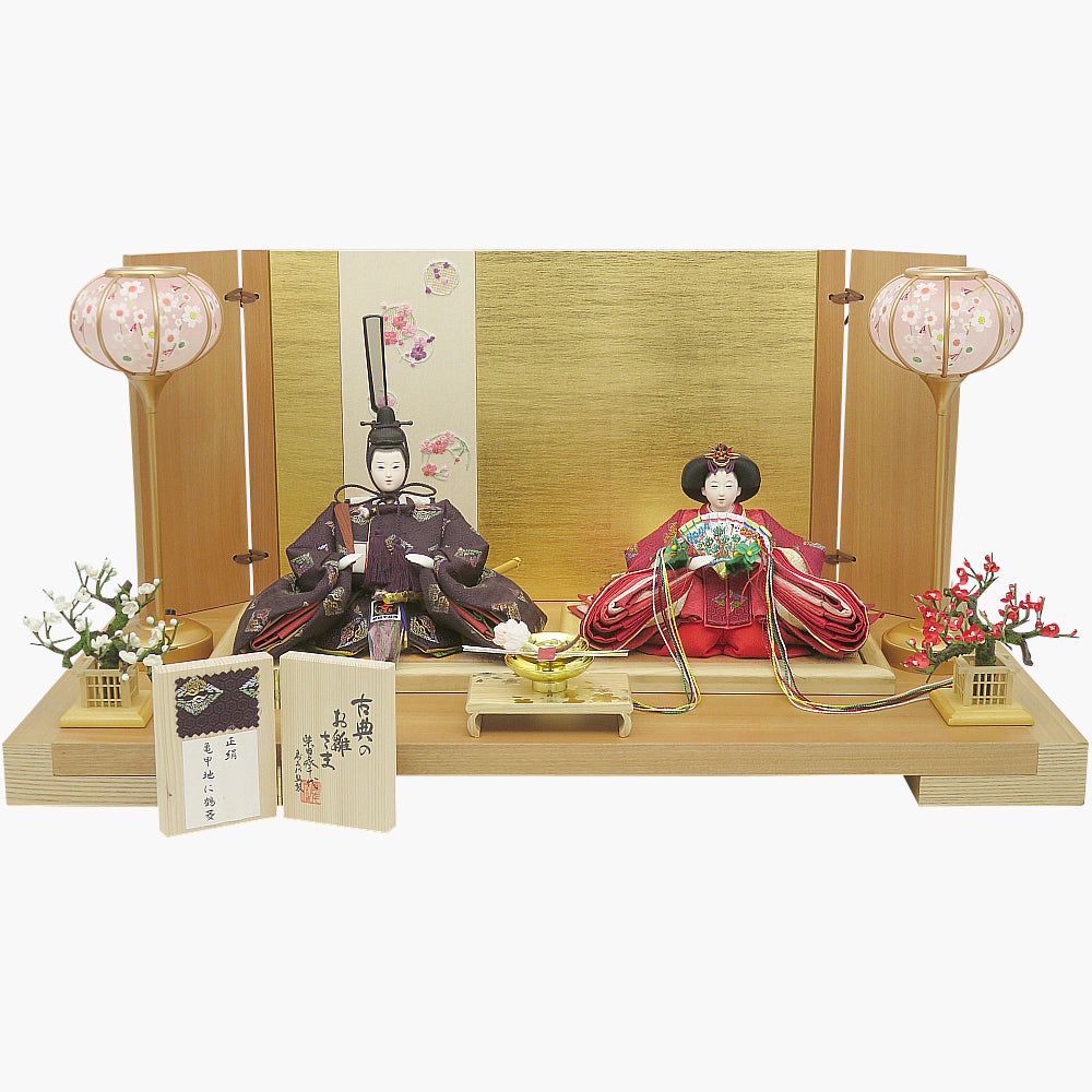 柴田家千代 古典のお雛さま 正絹向鶴菱紋 和楽 梅丸紋 – スガ人形店