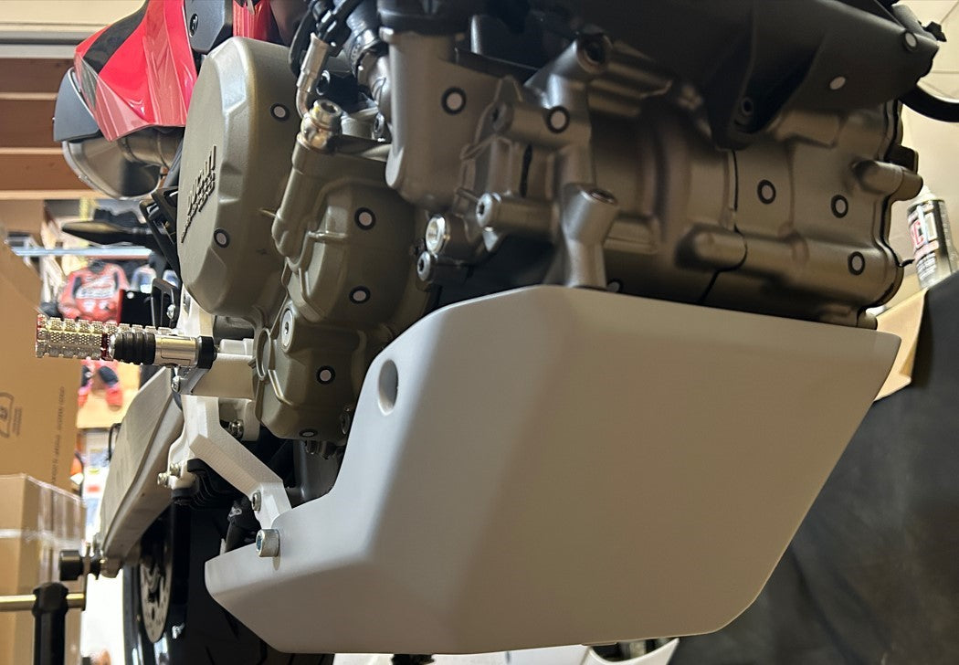 ST3348 71-0698BPA Ducati Hypermotard 698 Mono Bellypan Kit – Shift