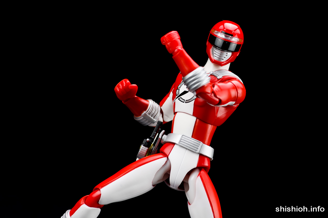 レビュー】 バンダイ S.H.Figuarts ボウケンレッド [轟轟戦隊ボウケン