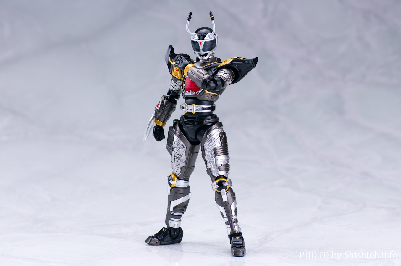 レビュー】 バンダイ 魂ウェブ商店 S.H.Figuarts ブラックビート [重甲