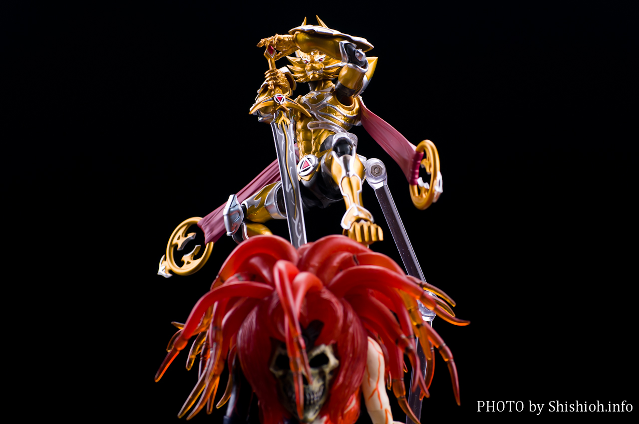 レビュー】 バンダイ 魂ウェブ商店 S.H.Figuarts 黄金騎士 ガロ