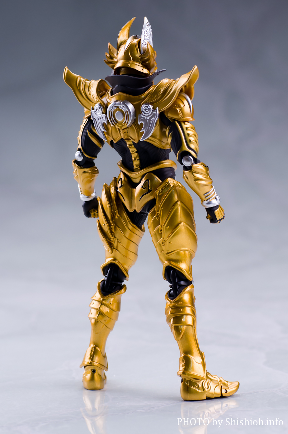 レビュー】 バンダイ 魂ウェブ商店 S.H.Figuarts 黄金騎士 ガロ（流牙