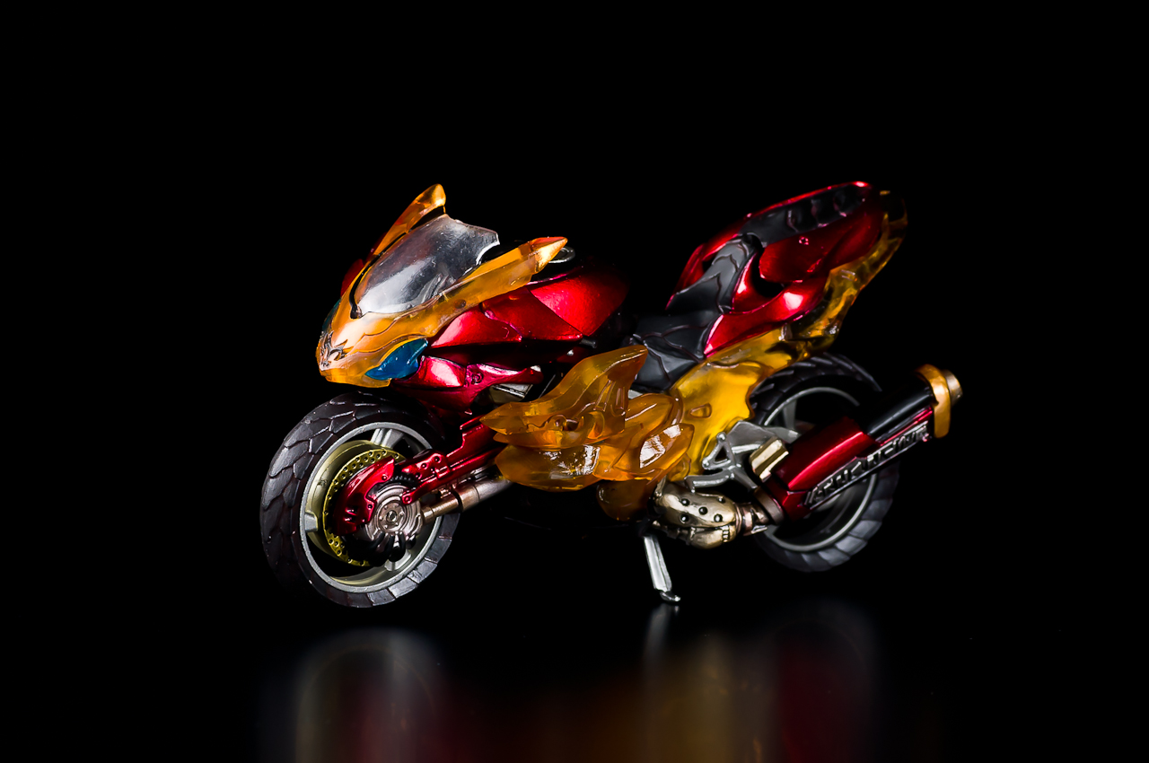 レビュー】 バンダイ S.I.C 極魂 018 マシントルネイダー [仮面