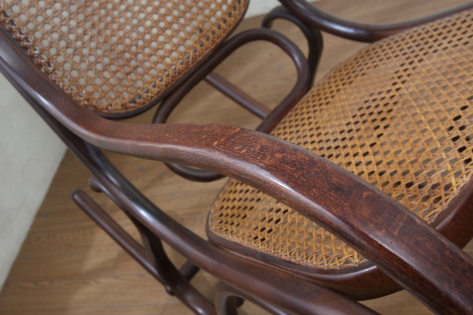 トーネットThonet ♯7028 ベントウッドロッキングチェア｜アンティーク