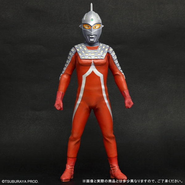 X-PLUSの全高約50㎝「ウルトラセブン」が「スチールカラー」で復活