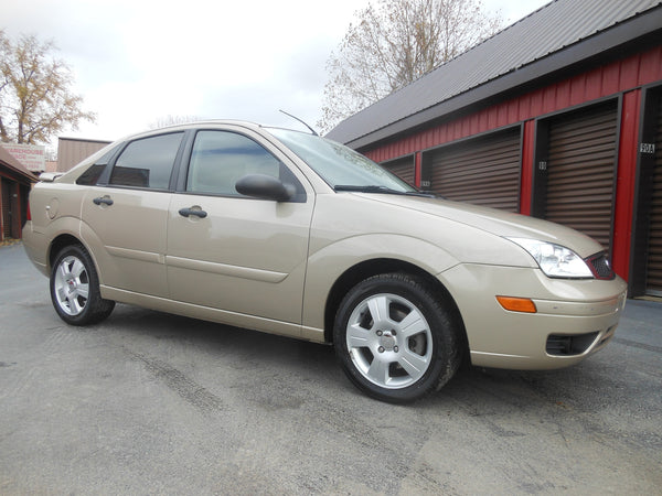 2007 Ford Focus ZX4 SES – Specialty Cars Limited