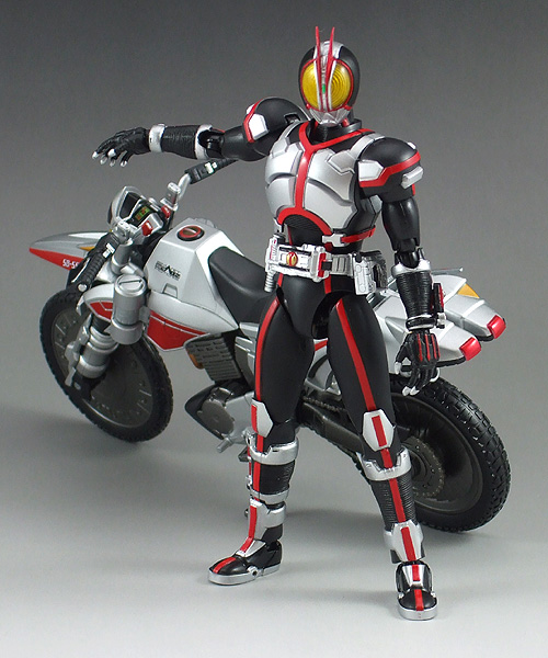 人生に玩具あり2式 【S.H.フィギュアーツ オートバジン＆仮面ライダー