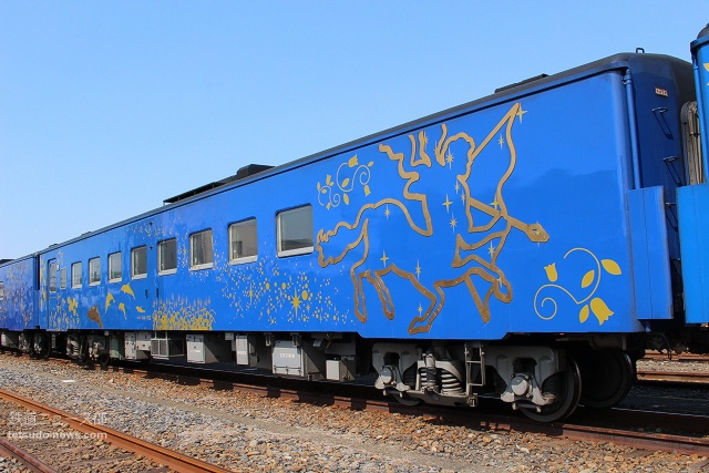 普段撮れないアングルで撮る尾久の客車たち+D51&「SL銀河」客車 | 鉄道