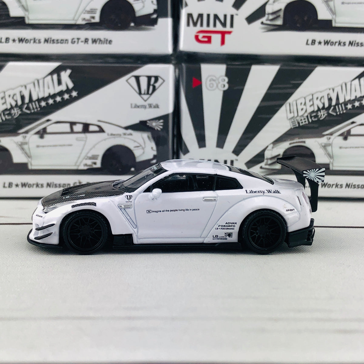 MINI GT 1/64 LB☆WORKS Nissan GT-R R35 Type 2 Rear Wing ver 3
