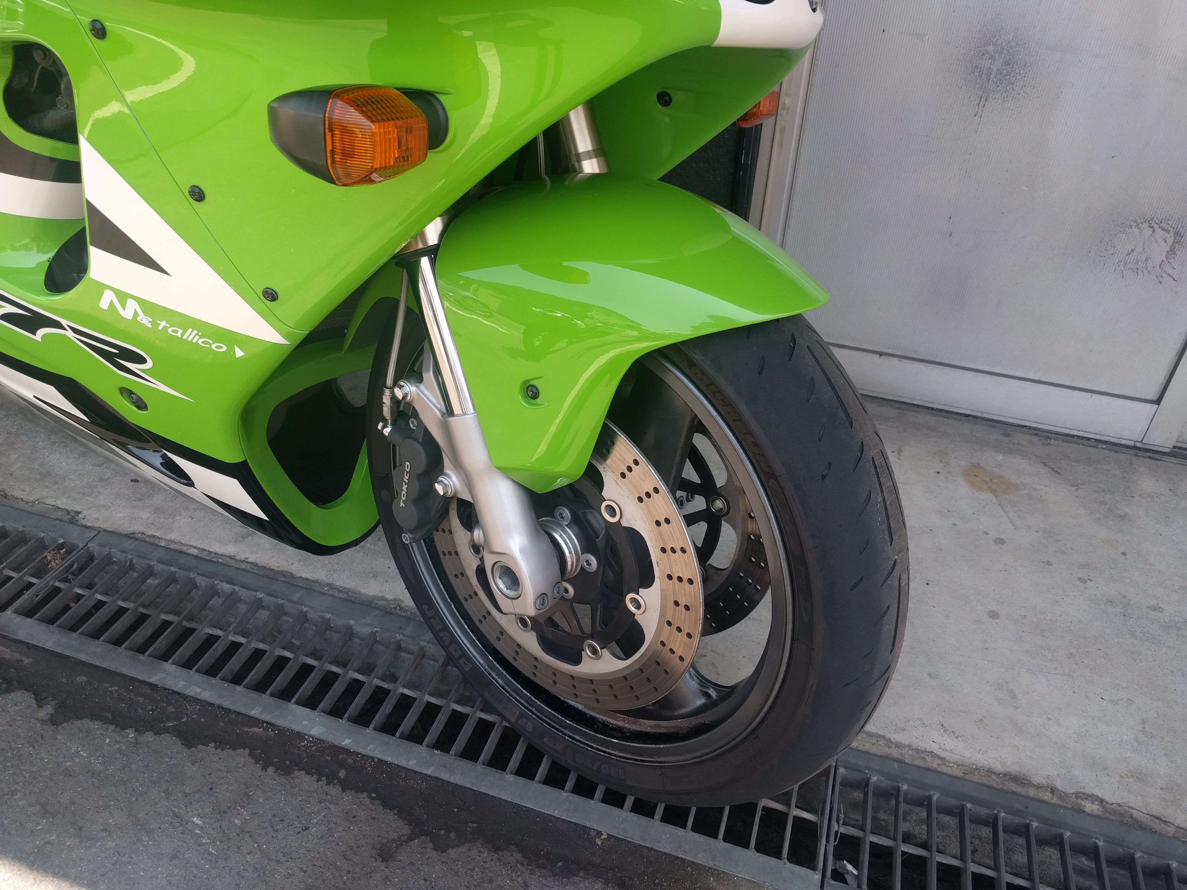 ZX-7R入荷の巻き: バイク屋