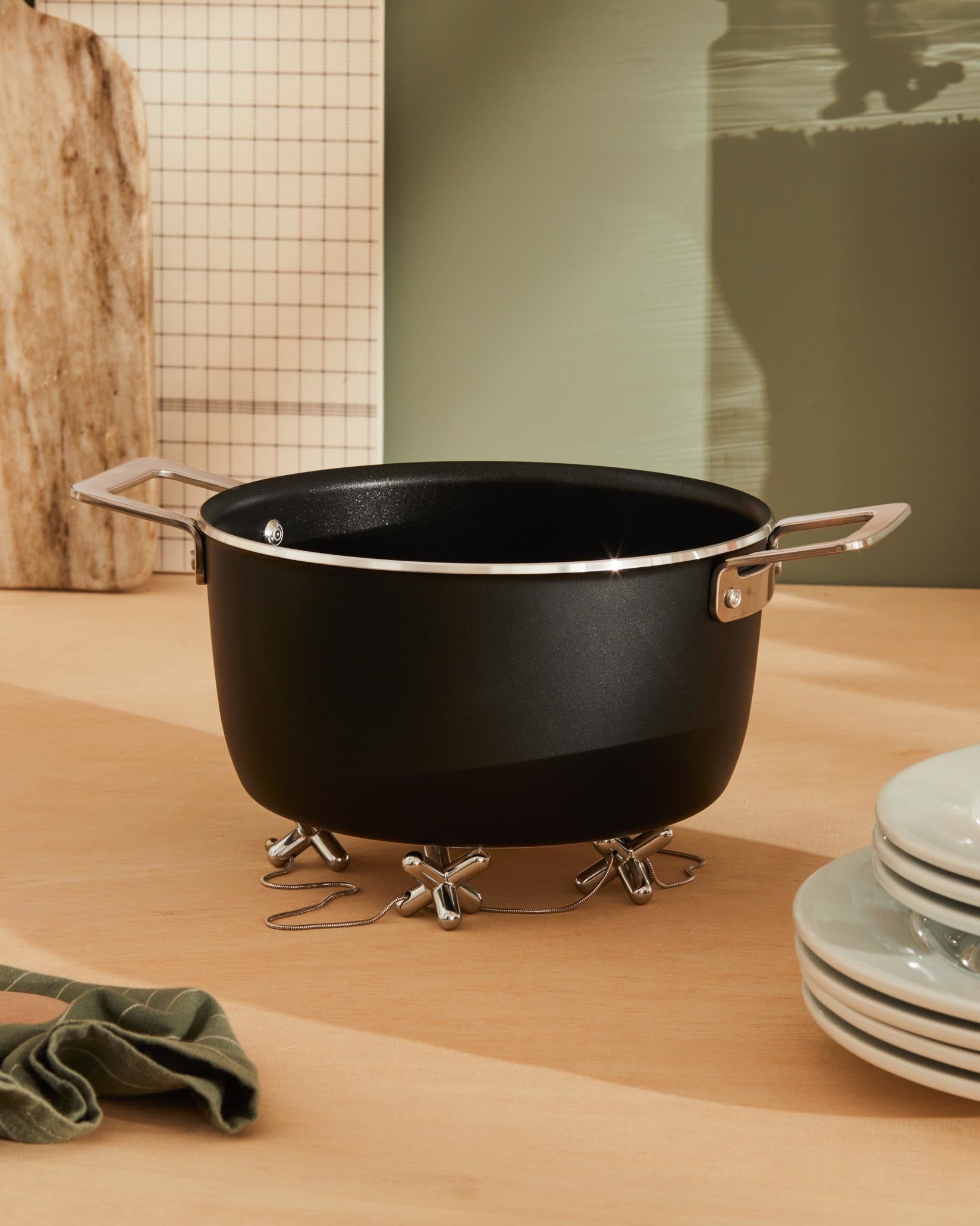 Tripod Trivet With Adjustable Elements by Gabriele Chiave