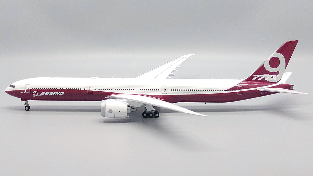 House Color Boeing 777-9 JC Wings LH2BOE265 LH2265 Scale 1:200