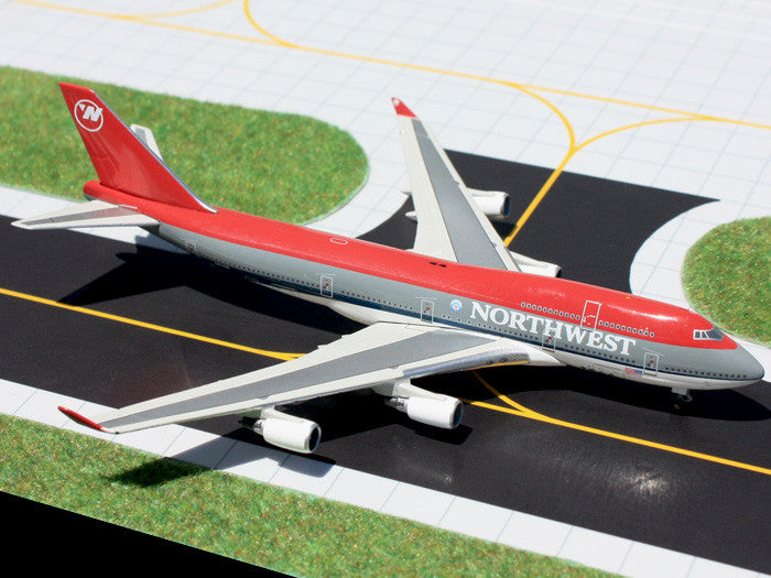 Northwest Airlines Boeing 747-400 N671US GeminiJets GJNWA927 Scale
