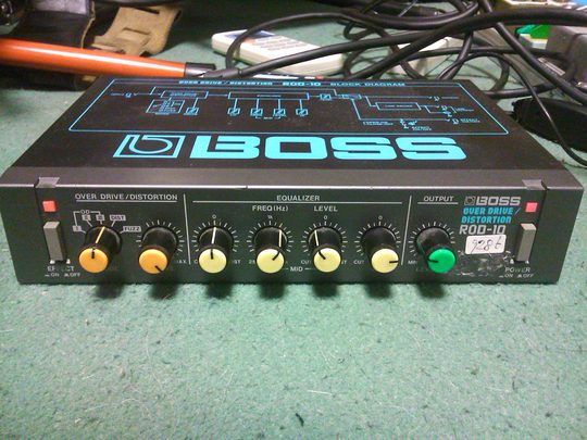 Should I buy this (Boss ROD-10, old multi-dirt half-rack