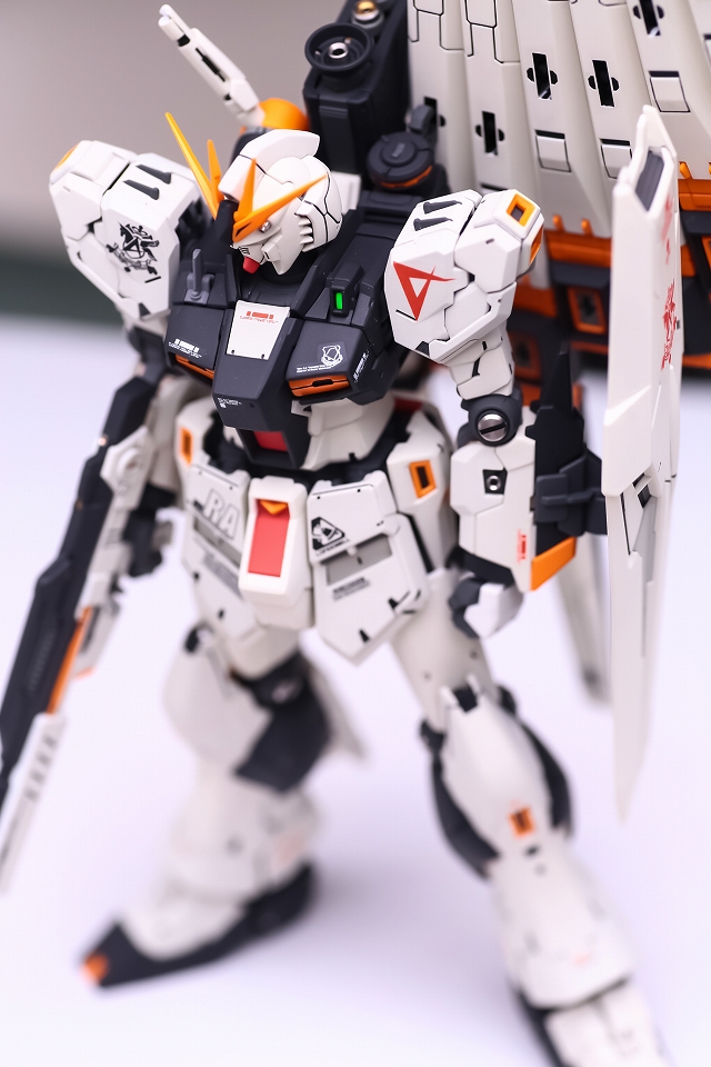 ぷらもっち】RGニューガンダム・劇場版カラー仕様 Z10