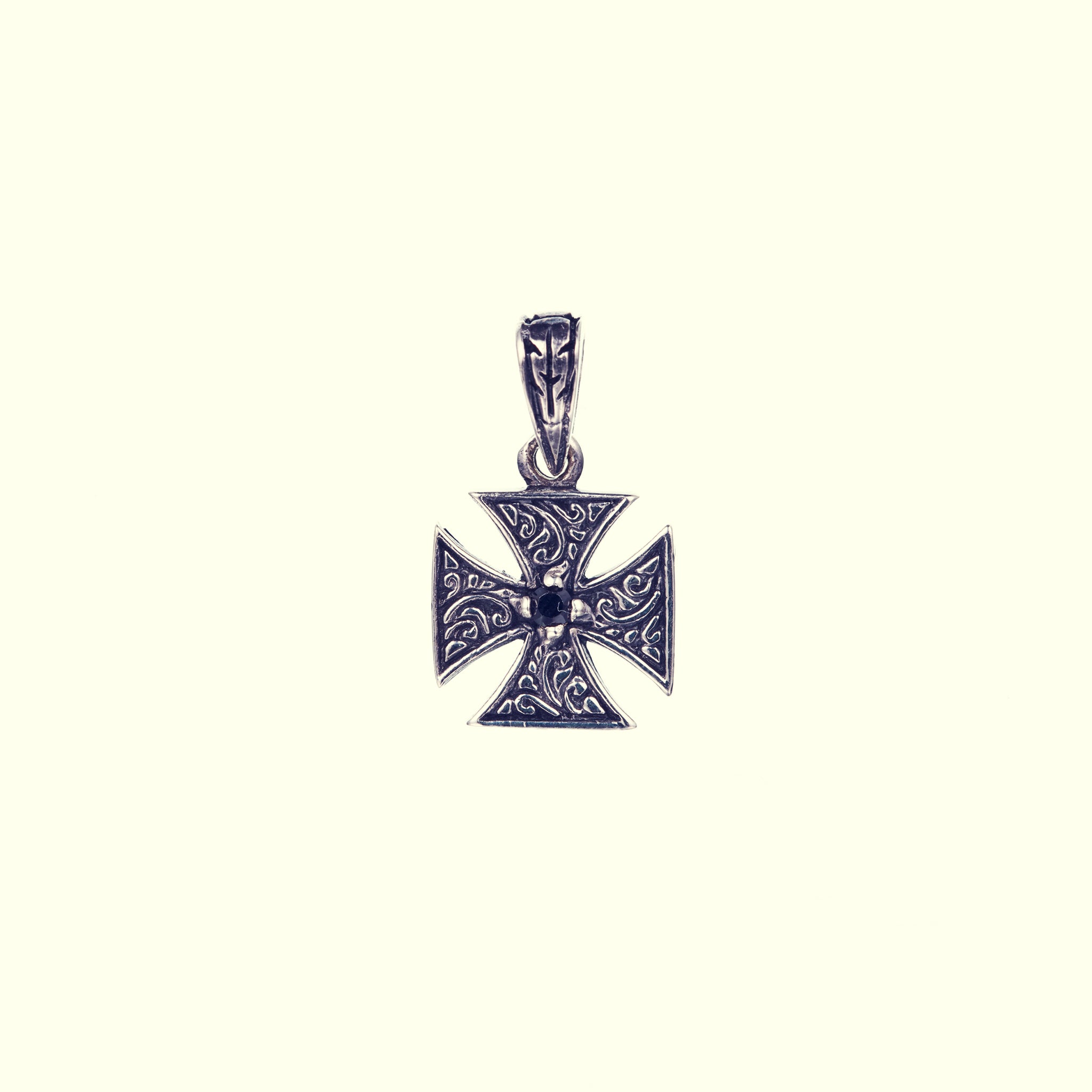 SQ2048_0000s_0007_MaltaCrossCh
