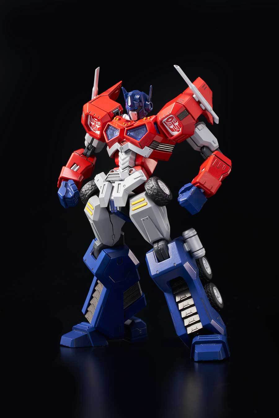 01 Optimus Prime (Attack Mode) 