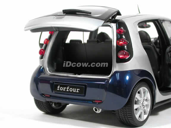 2006 Smart Forfour diecast model car 1:18 scale die cast from