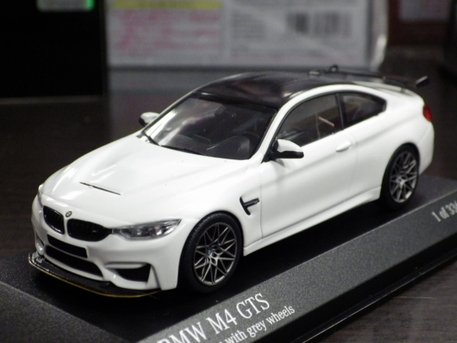 ミニカーショップグローバル - 1/43 ミニチャンプス BMW M4 GTS 2016