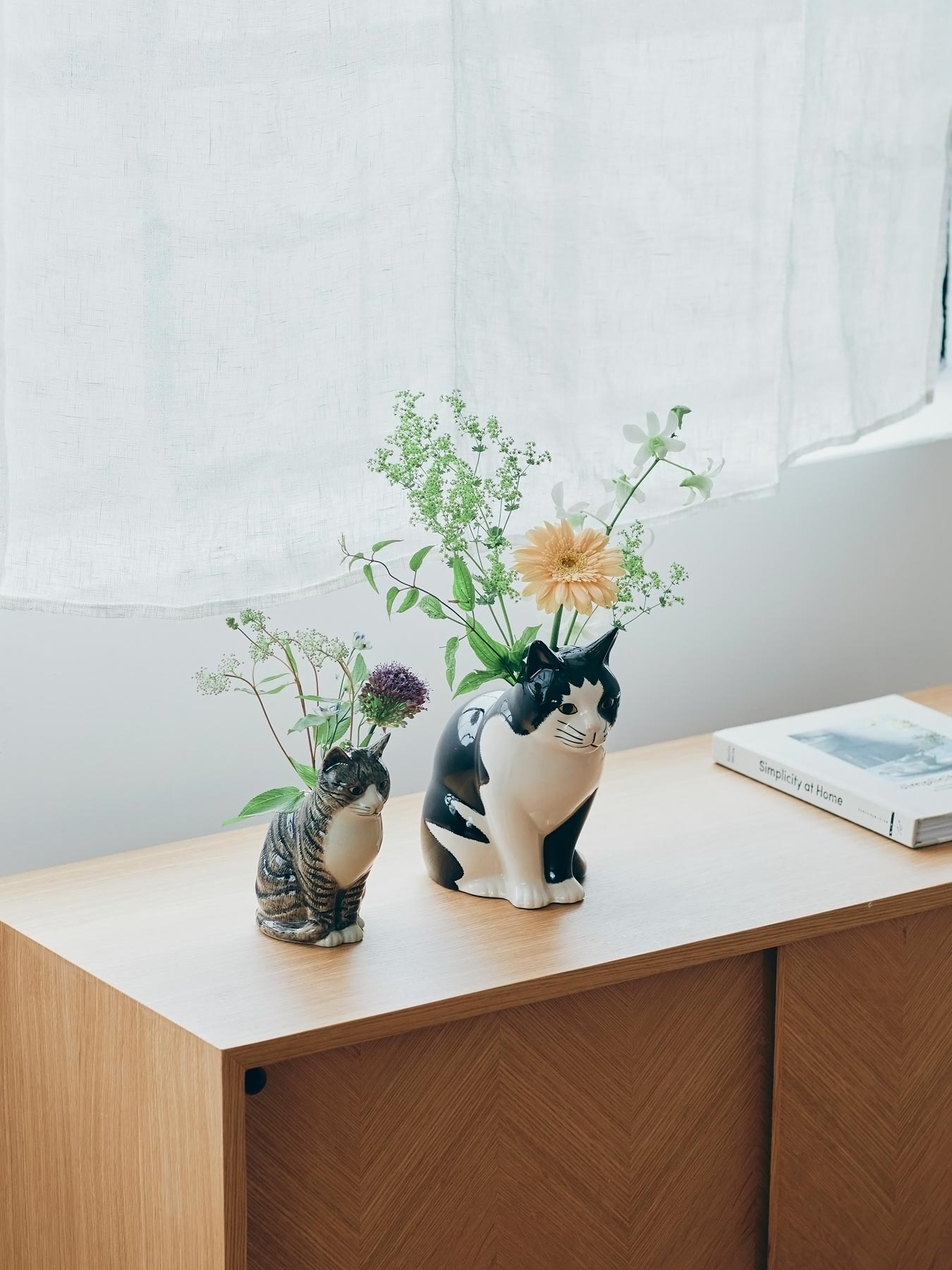 Quail Ceramics キャット・フラワーベース｜フラワーベース｜オルネ ド