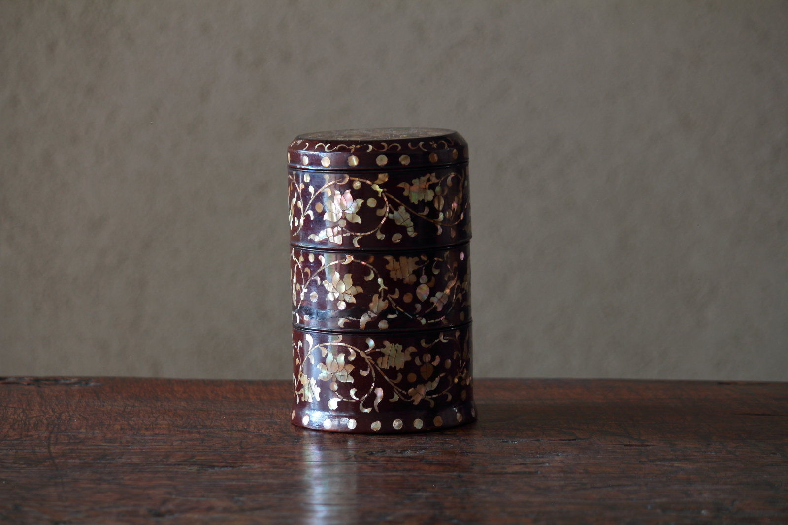 Blog » 李朝螺鈿三段重 ｜大塚美術 / Otsuka Fine Art