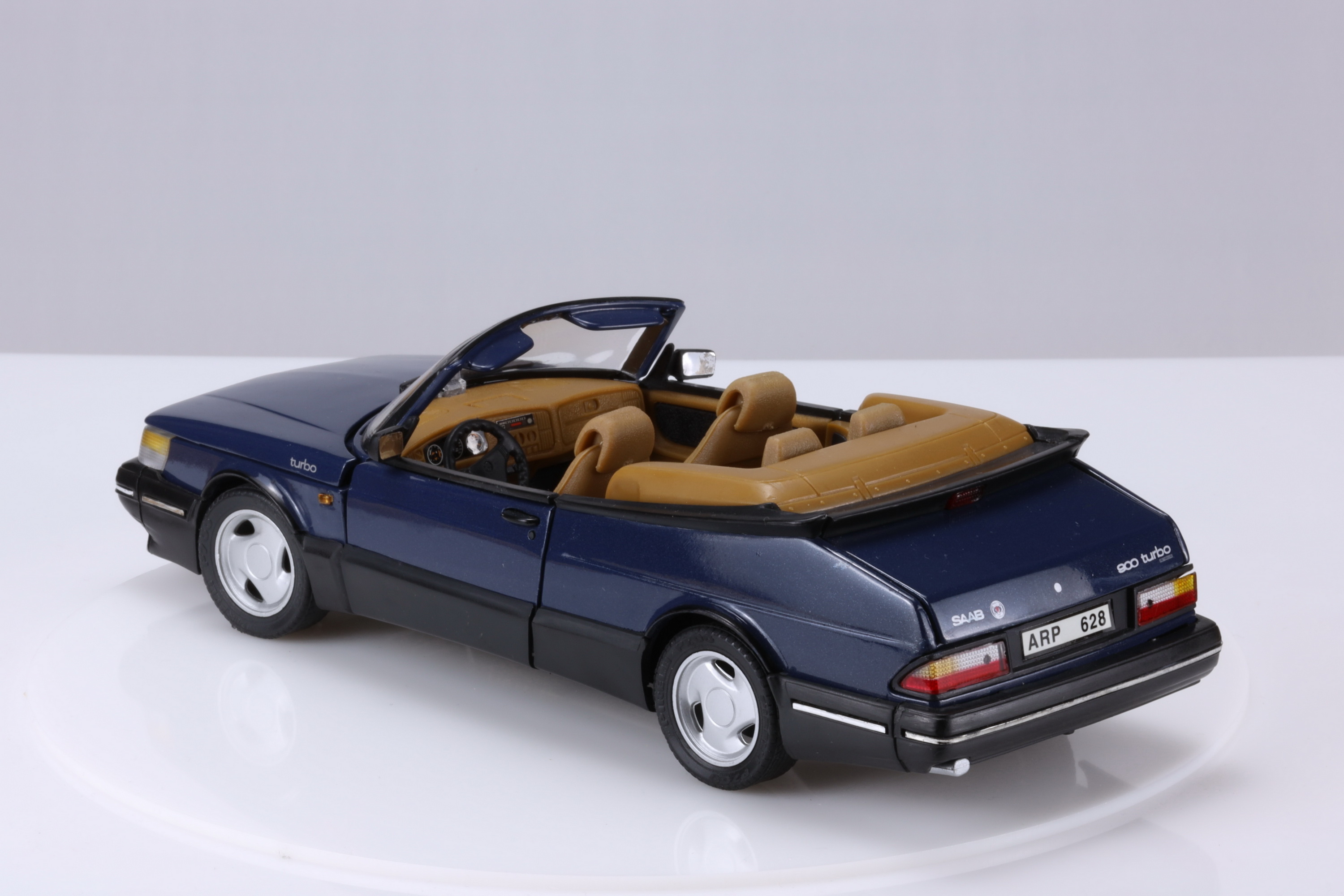 Saab-Archive: Saab car models