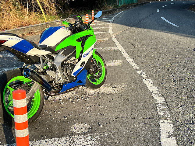 ZX-4R/RR POWERBOX | 忠さんが陣頭指揮をとってマフラーを開発していく